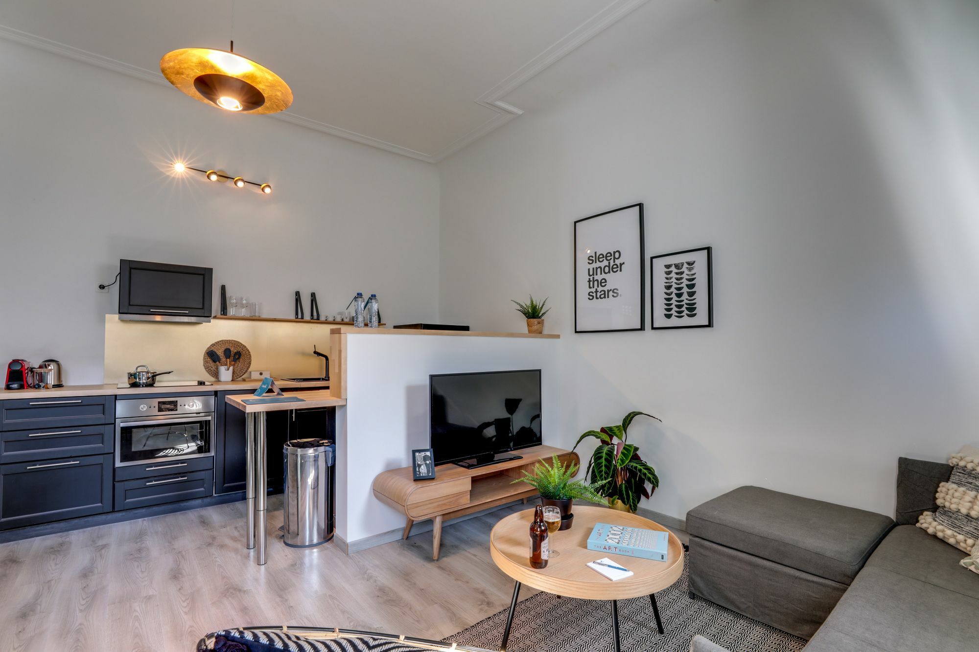 Sweet Inn Apartments- Avenue Louise Брюксел Екстериор снимка