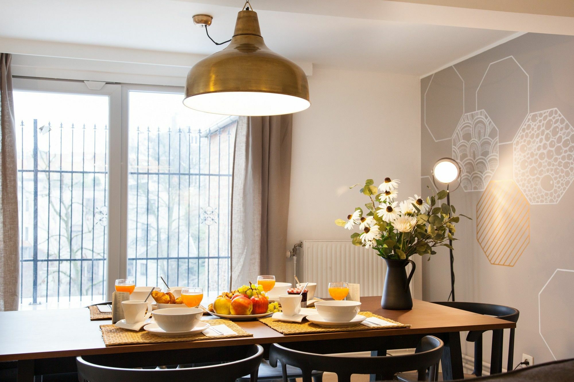 Sweet Inn Apartments- Avenue Louise Брюксел Екстериор снимка